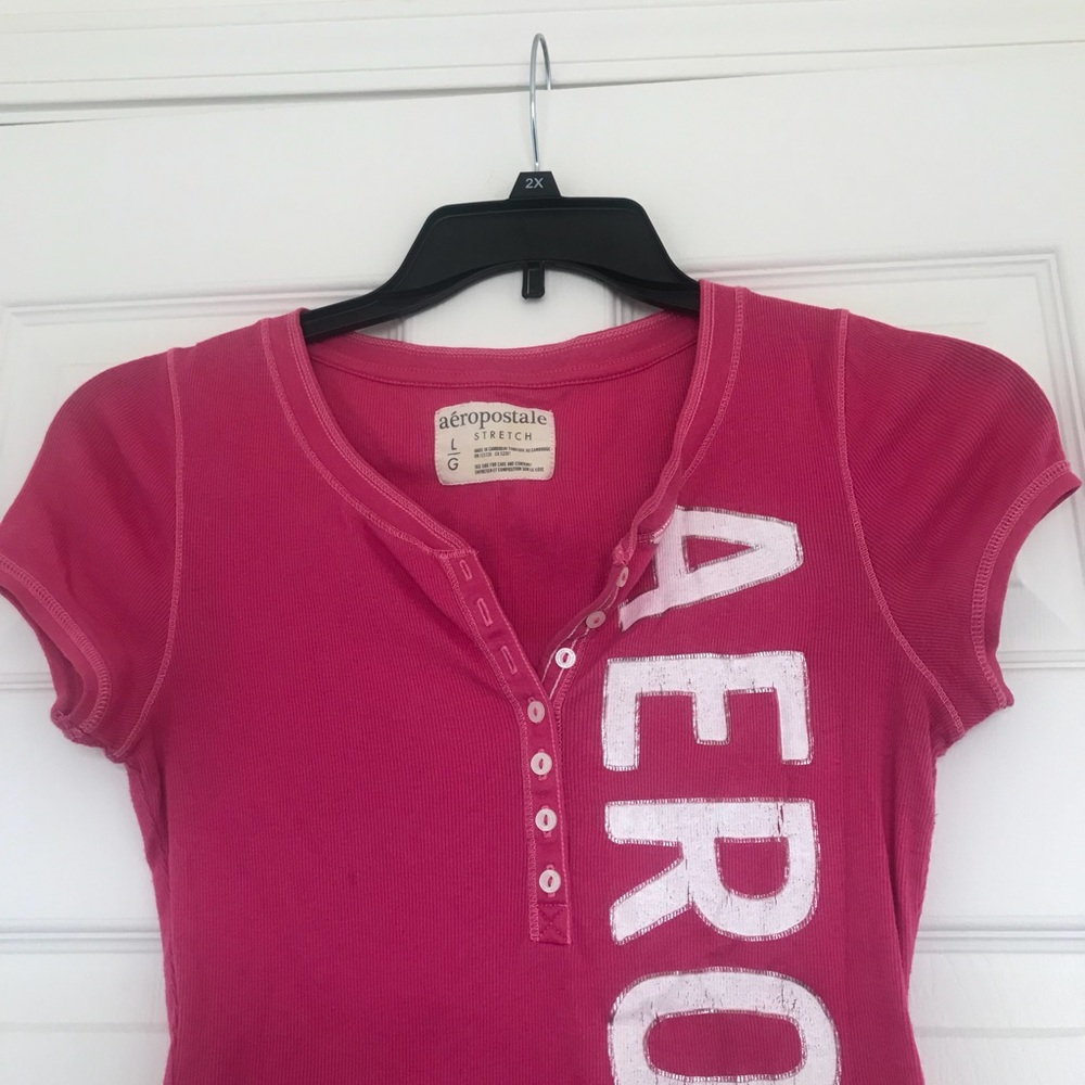 🍁 Aeropostale Fitted Pink T-Shirt
